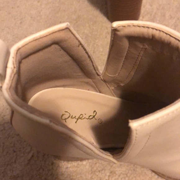 Qupid booties - ivory peep toe - Picture 3 of 5